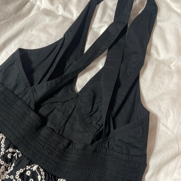 Black peplum style tank - Picture 6 of 7